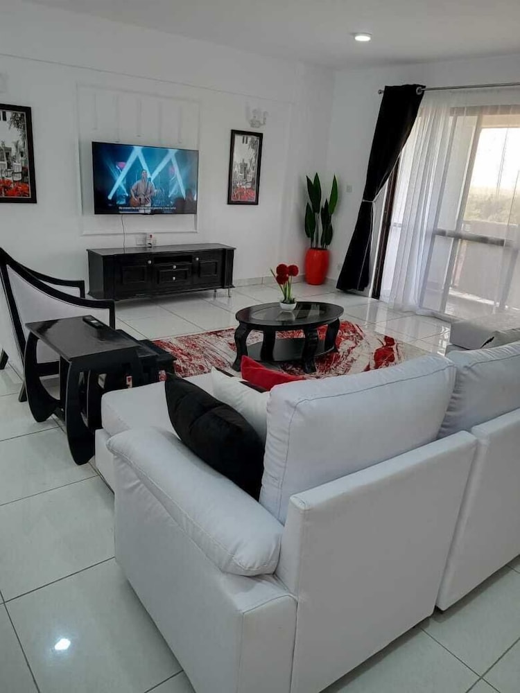 Lux Suites Jumbo Apartments kisumu