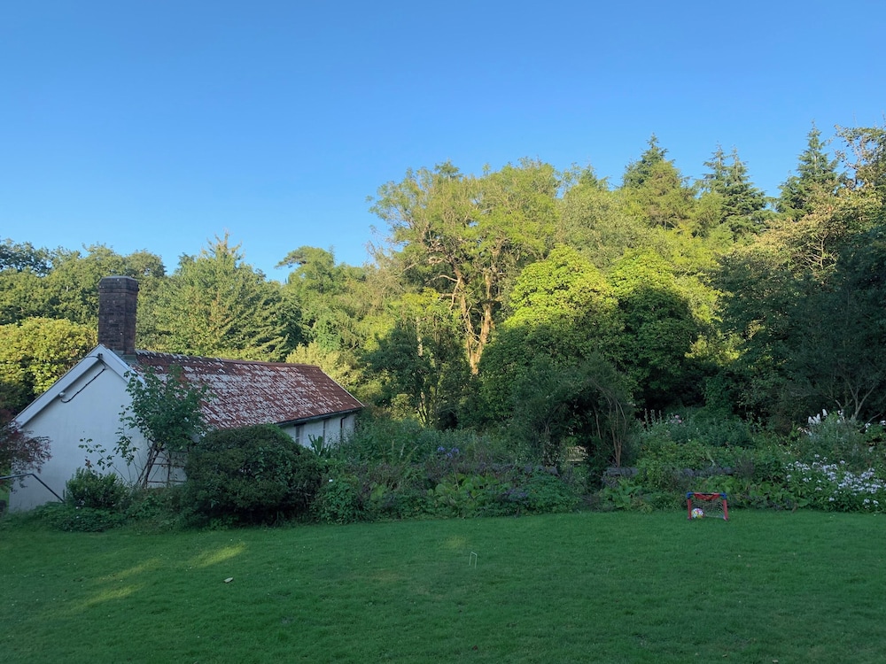 Laundry Cottage
