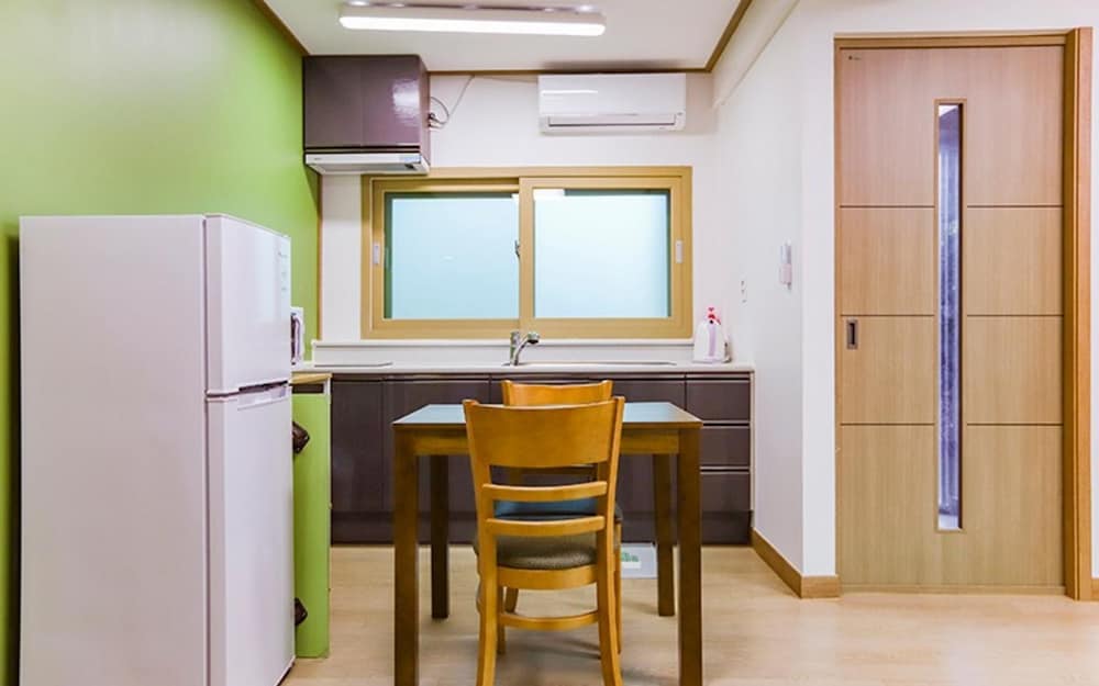 Four Seasons Pension Jecheon view 2