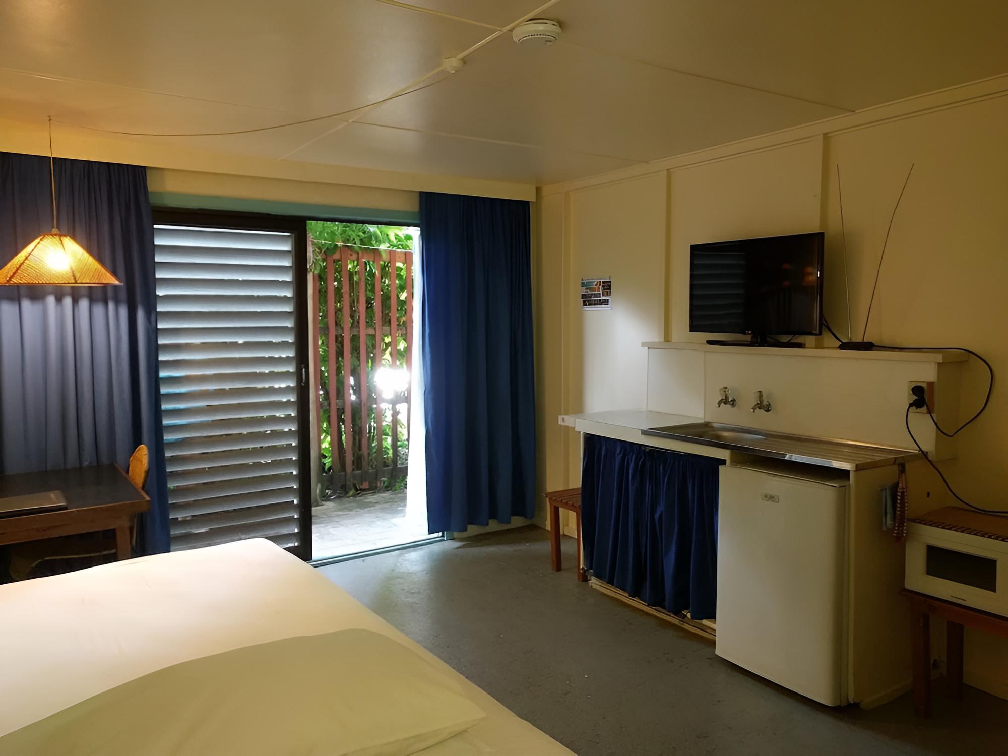 Paradise Inn