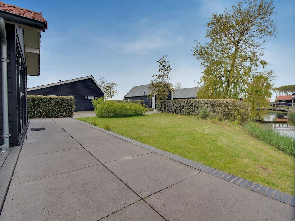 Holiday Home in Kattendijke Near National Park view 5
