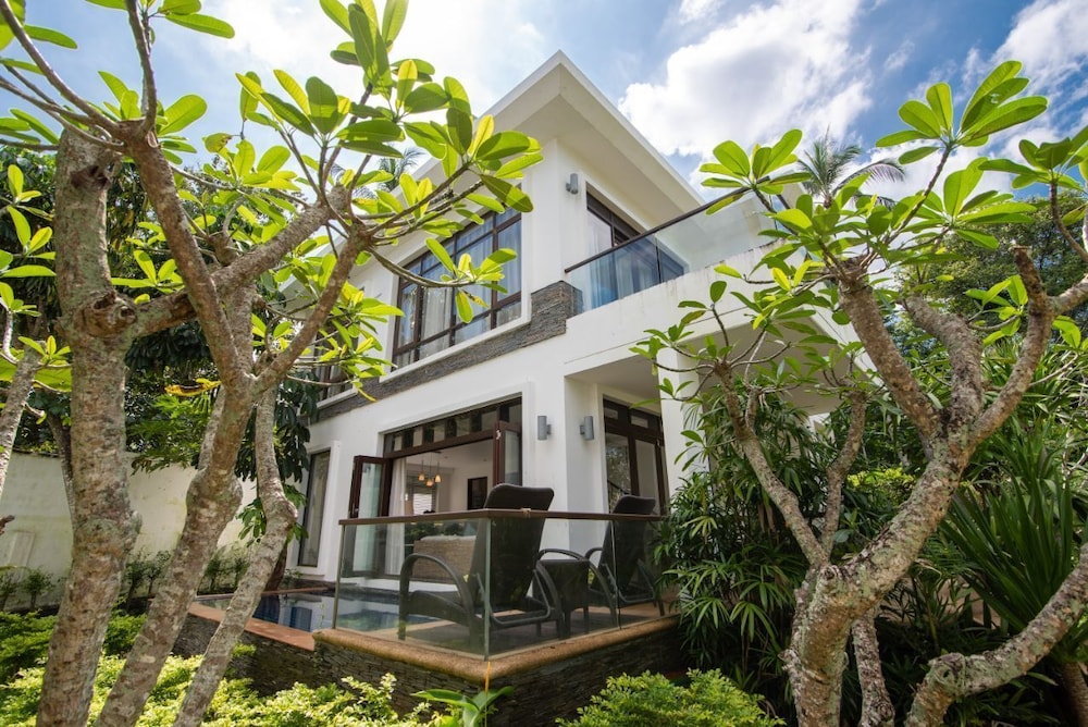 2 Br Luxury Villa SDV141 near the beachfront by Samui Dream Villas