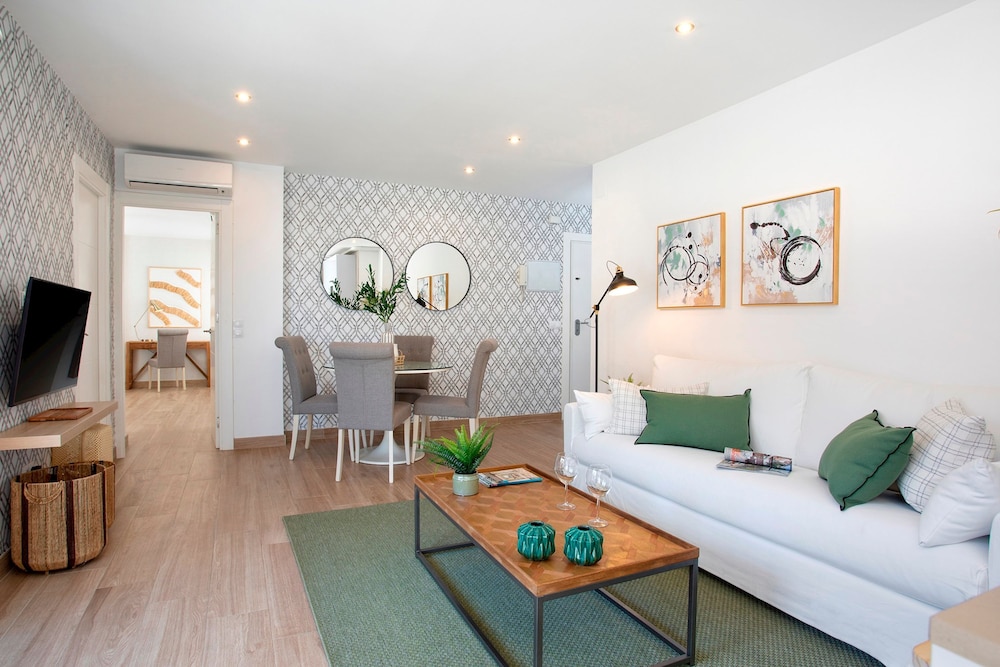 Cozy Apartment in M Laga Center Duquesa de Parcent