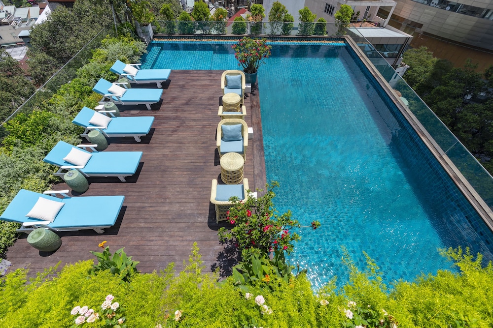 Au Lac Charner Hotel 28