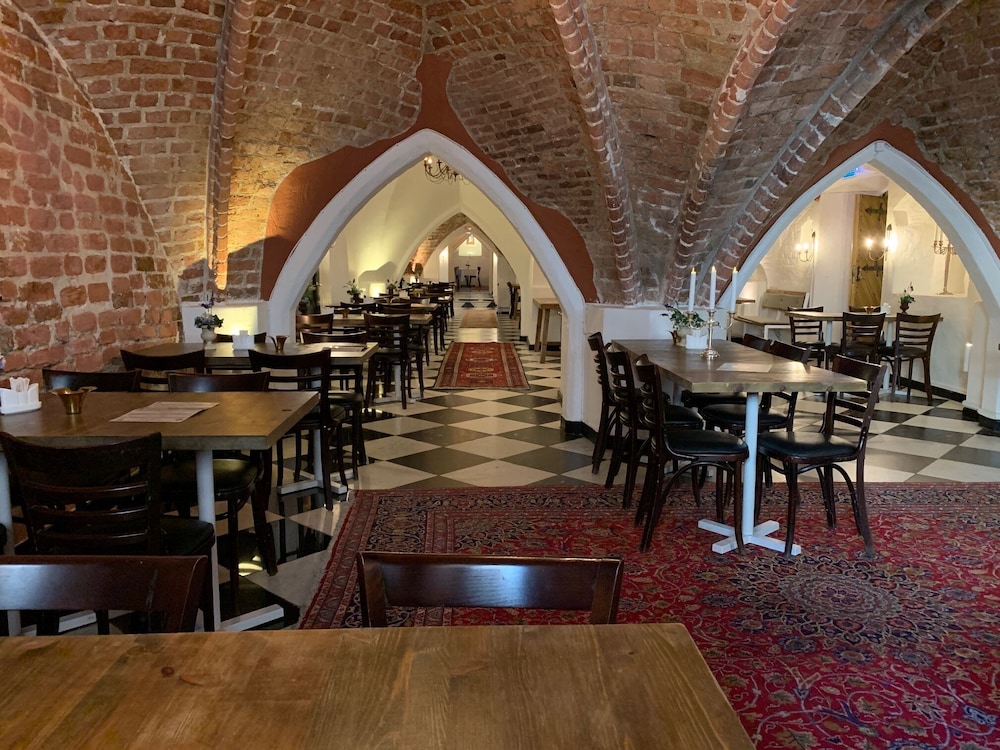 Mayfair Hotel Tunneln 49