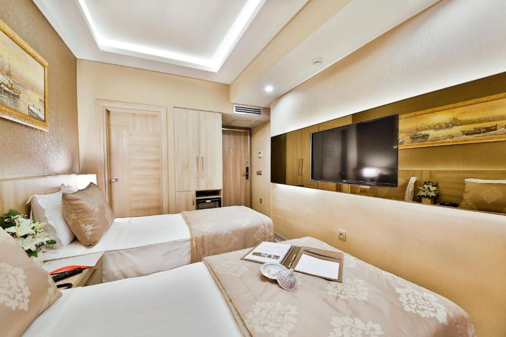 Ayramin Deluxe Hotel - Image 62