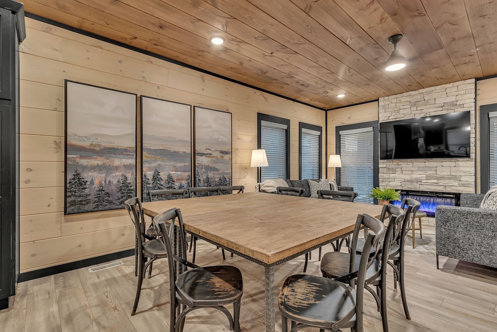 Pigeon Forge Large Cabins