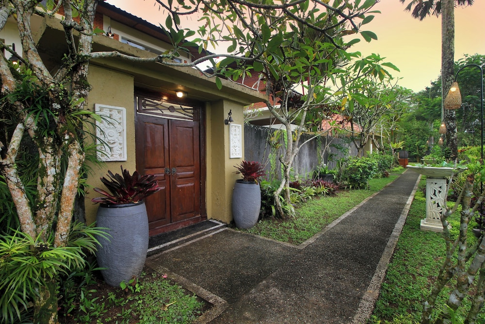 Kanaka Villas by Prabha