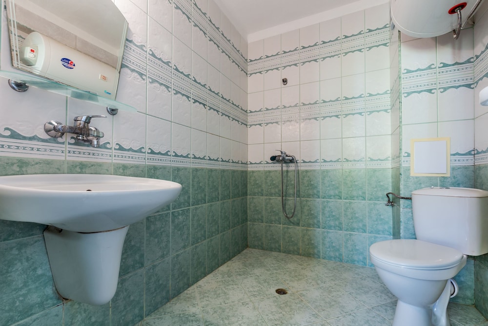 2 Bedroom Apartment in Dafinka Guest House