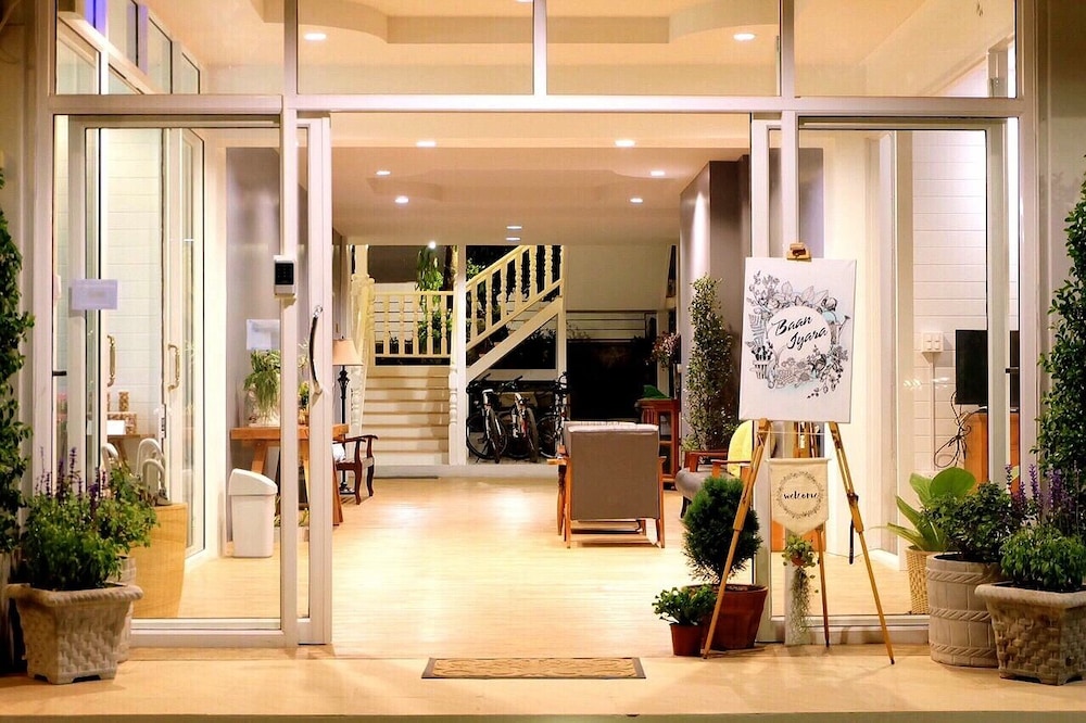 Baan Iyara Boutique City Hotel