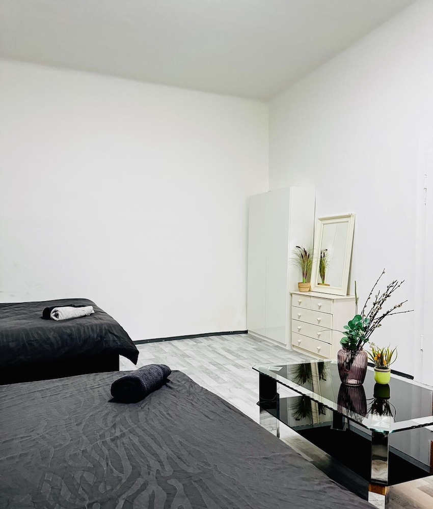 Beautiful Studio Apt Near Rathausplatz