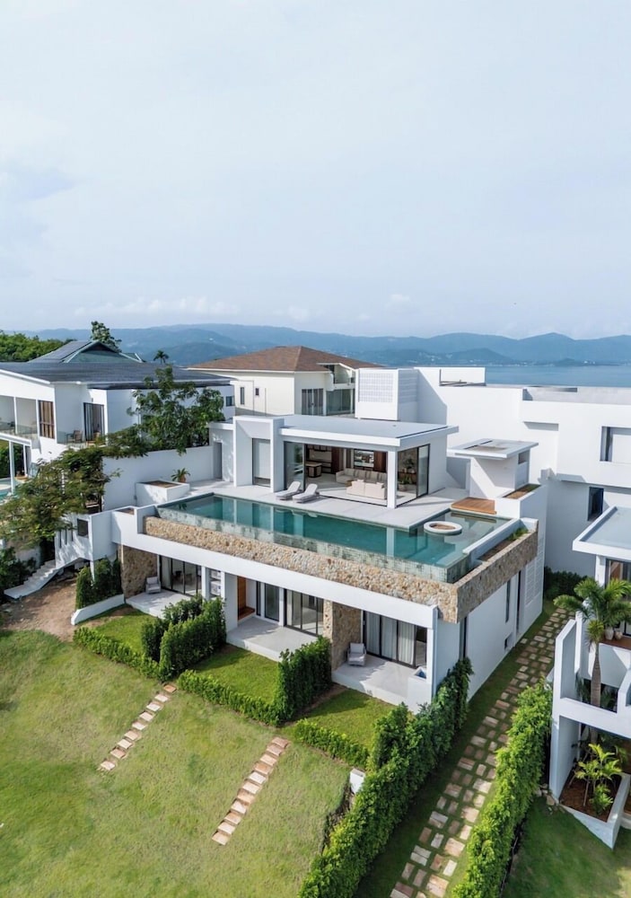 Cape Azure Resort Samui by Thalsea