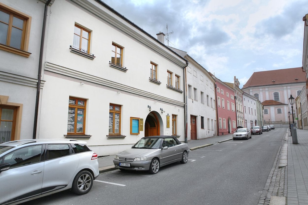 Hotel Penzion Kroměříž - Image 1
