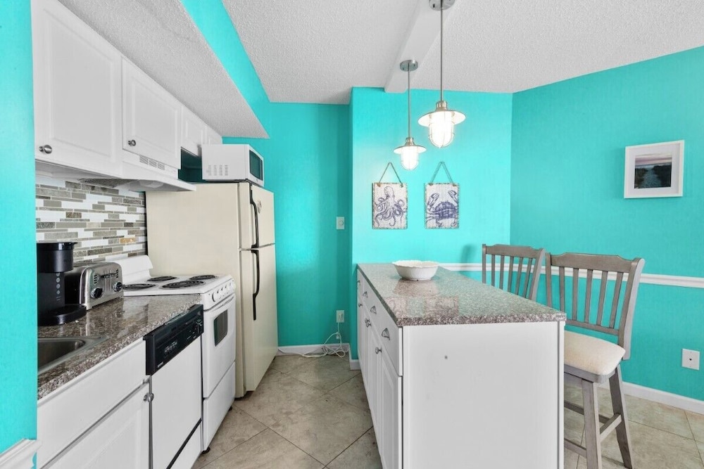 Units at Ocean Forest Plaza by Elliott Beach Rentals