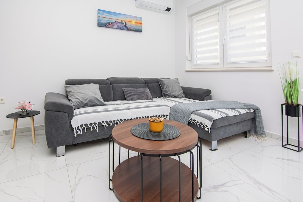 Apartments Grabovickic