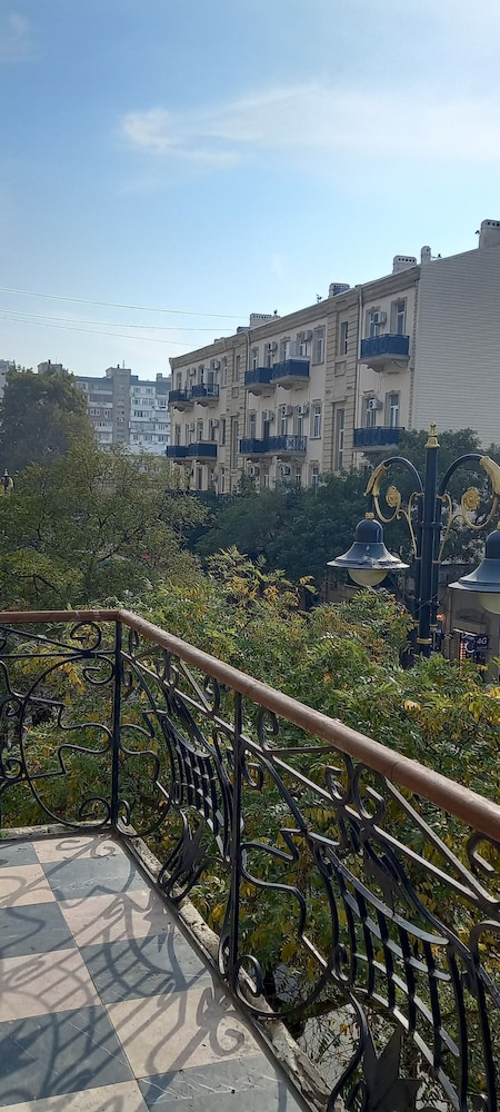 28 may Centr City hostel