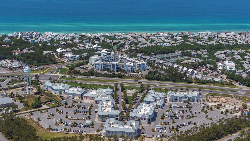 Sand Cliffs 108: Steps to Beach & Pool Access!