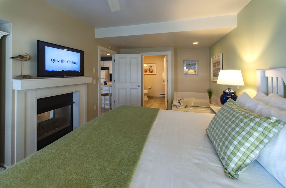 Edgewater Resort