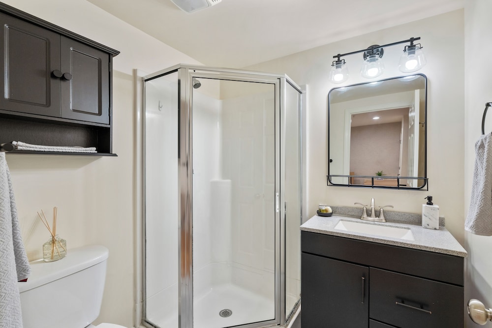 Hygge House Suites