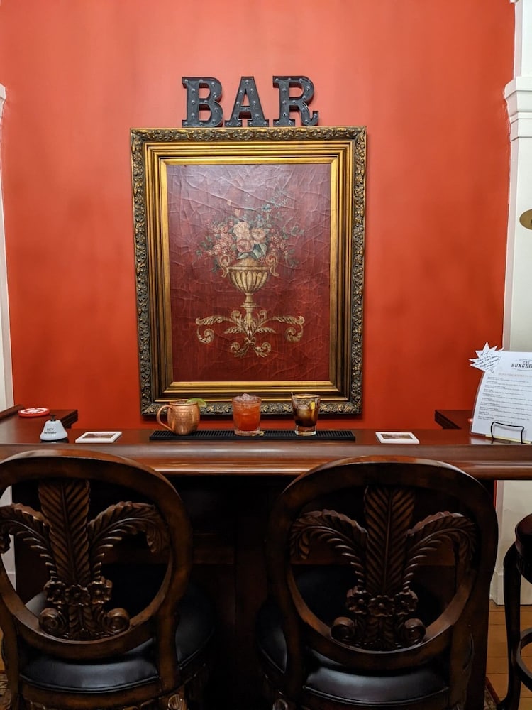 Bourbon Manor B&B