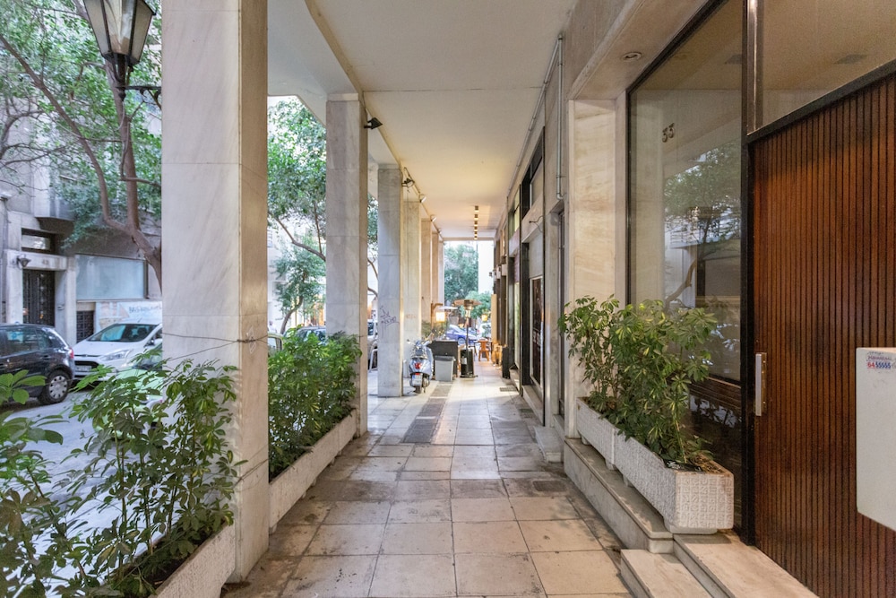 A short walk to Syntagma and Plaka