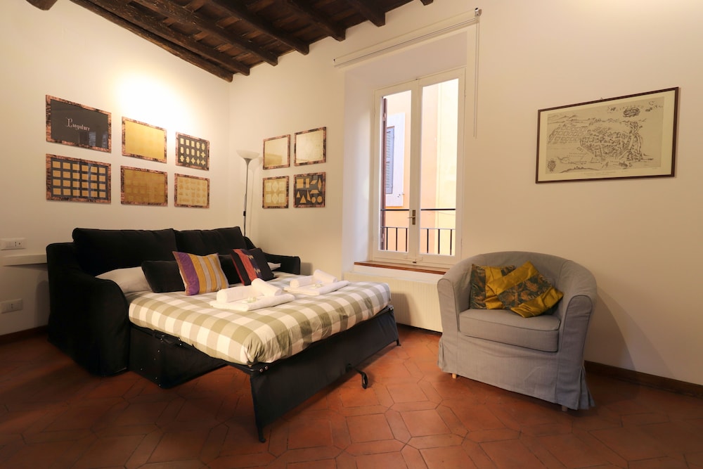 Piazza Navona Apartments