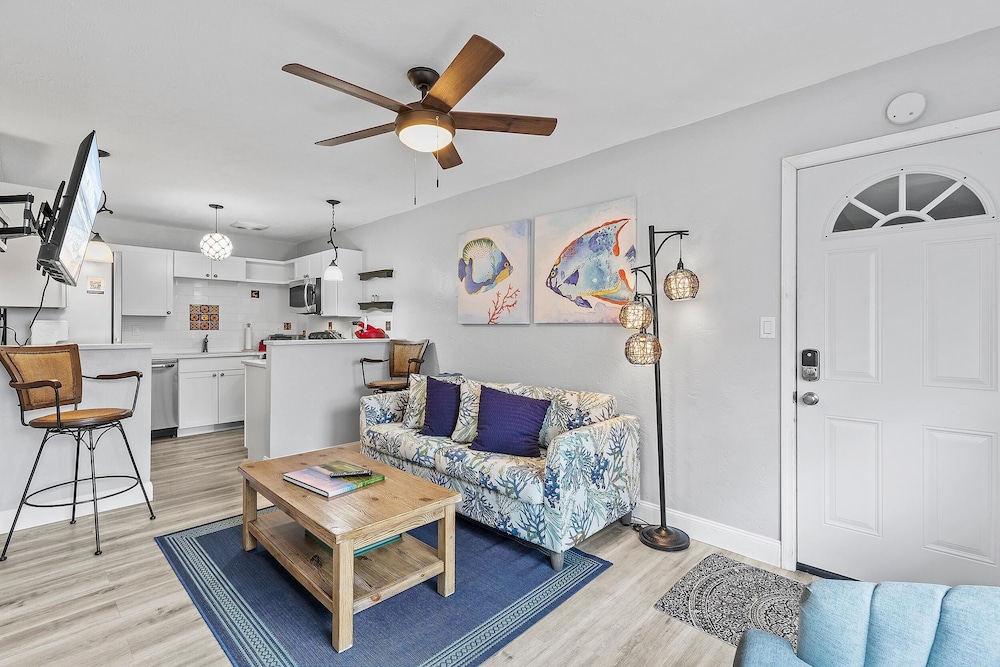 Flagler Suites 2