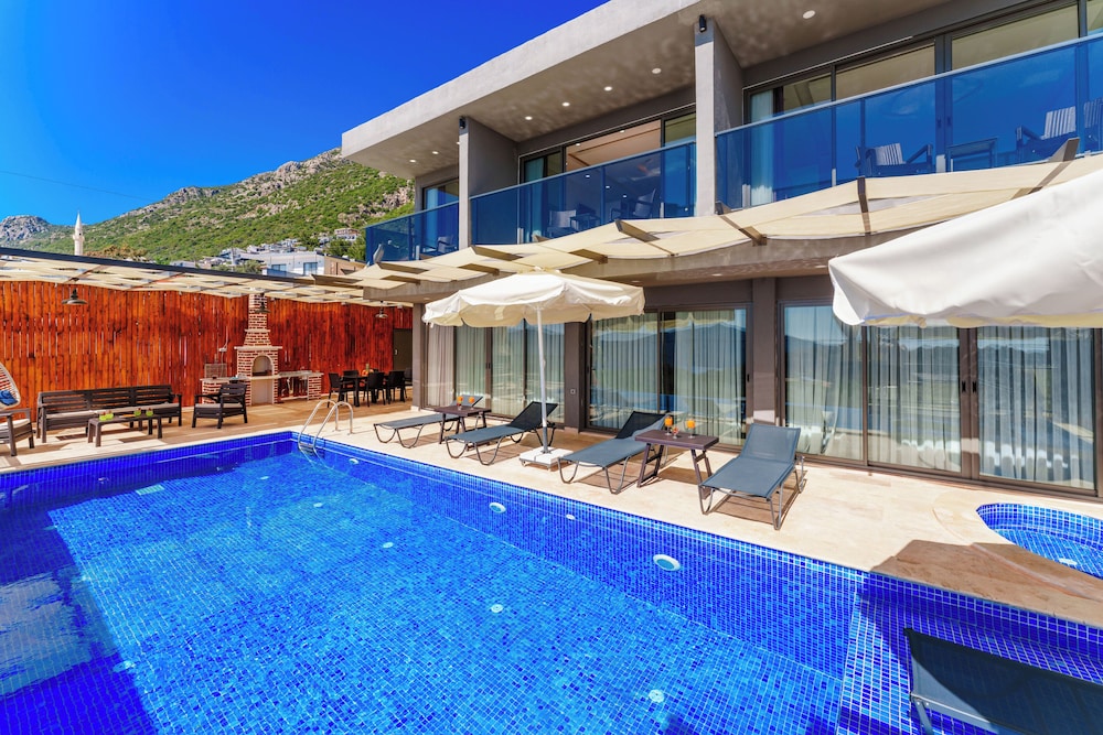 Grand Emora Villas
