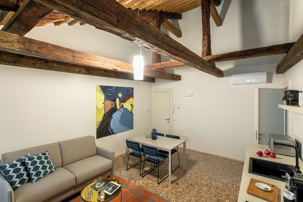 Palazzo Venere Apartments