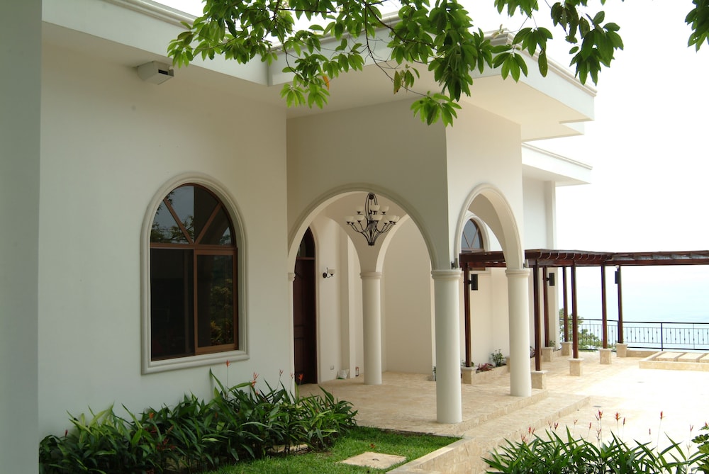 Casa Blanca