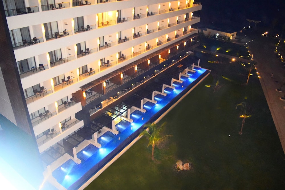 Jamaica Vacations - Royalton Blue Waters Montego Bay, An Autograph Collection All Inclusive Resort - Property Image 155