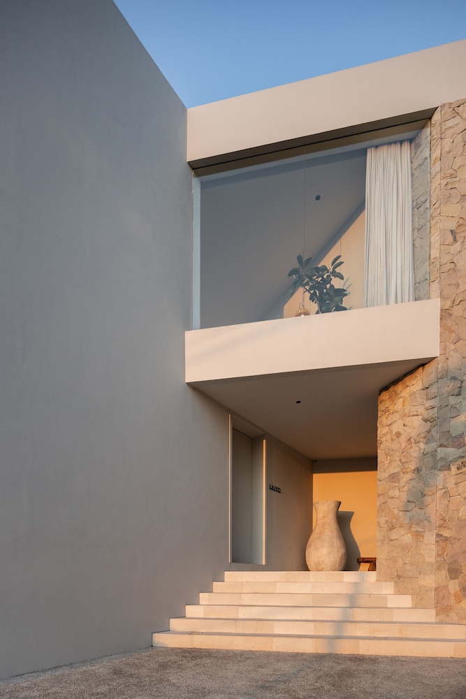 Villa Kaiyo by Alfred in Bali - Brand NEW Luxury 4BR Ocean View Villa Bingin Beach Pecatu