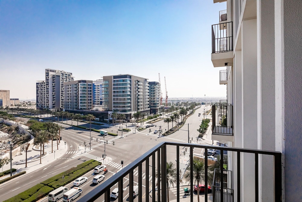 Deluxe 2BR Apartments at Socio