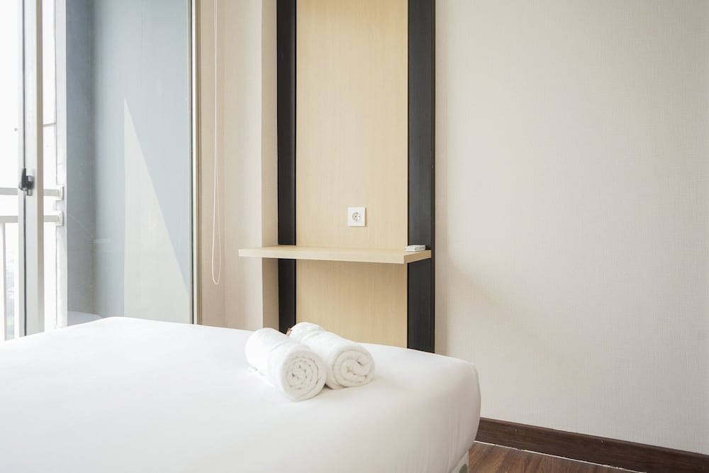 Cozy Stay 2BR Apartment at Springwood Residence
