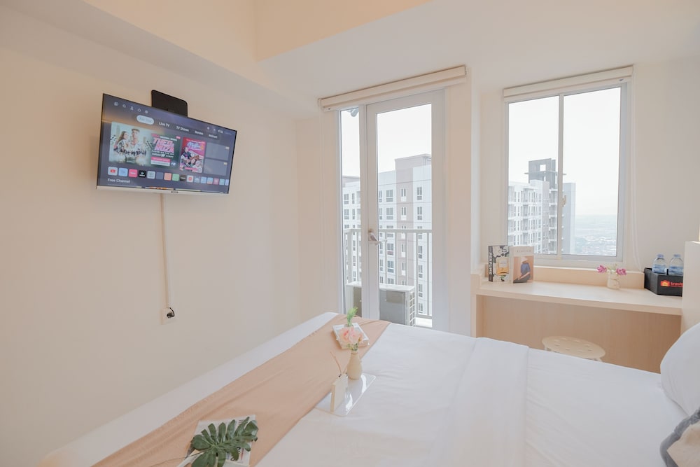 Compact And Homey Studio At Tokyo Riverside Pik 2 Apartment