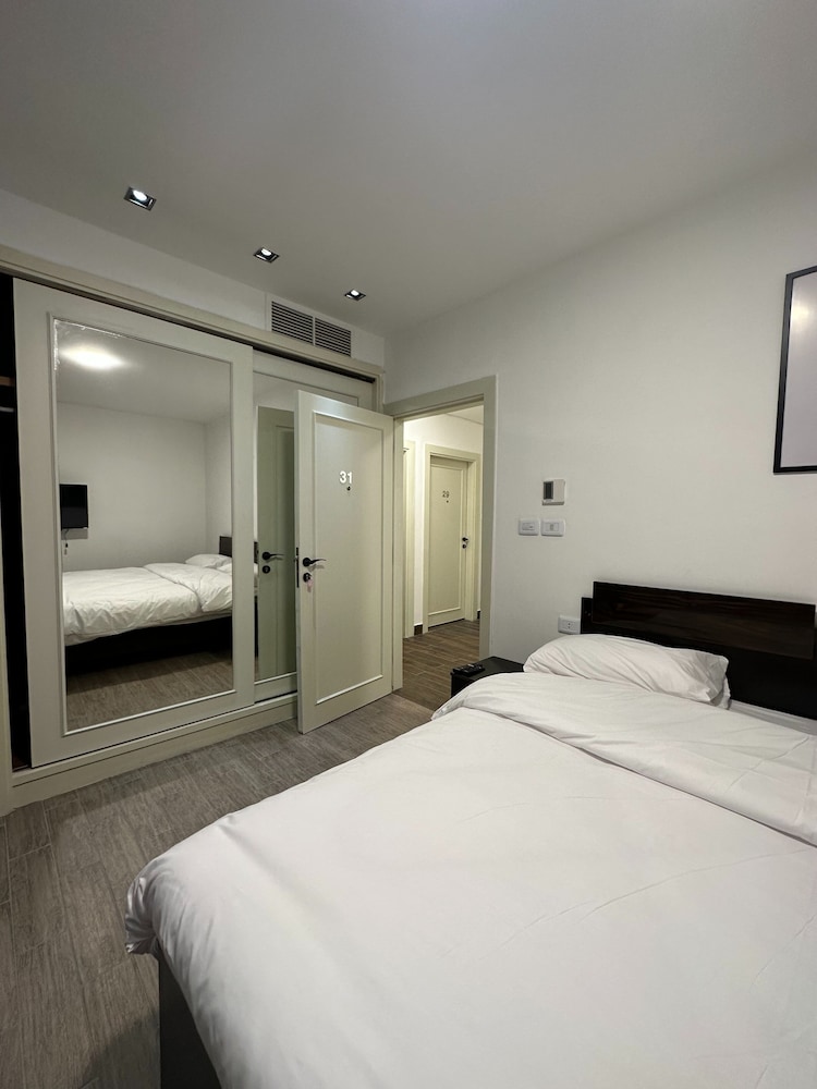 Central Apartment for Rent 24