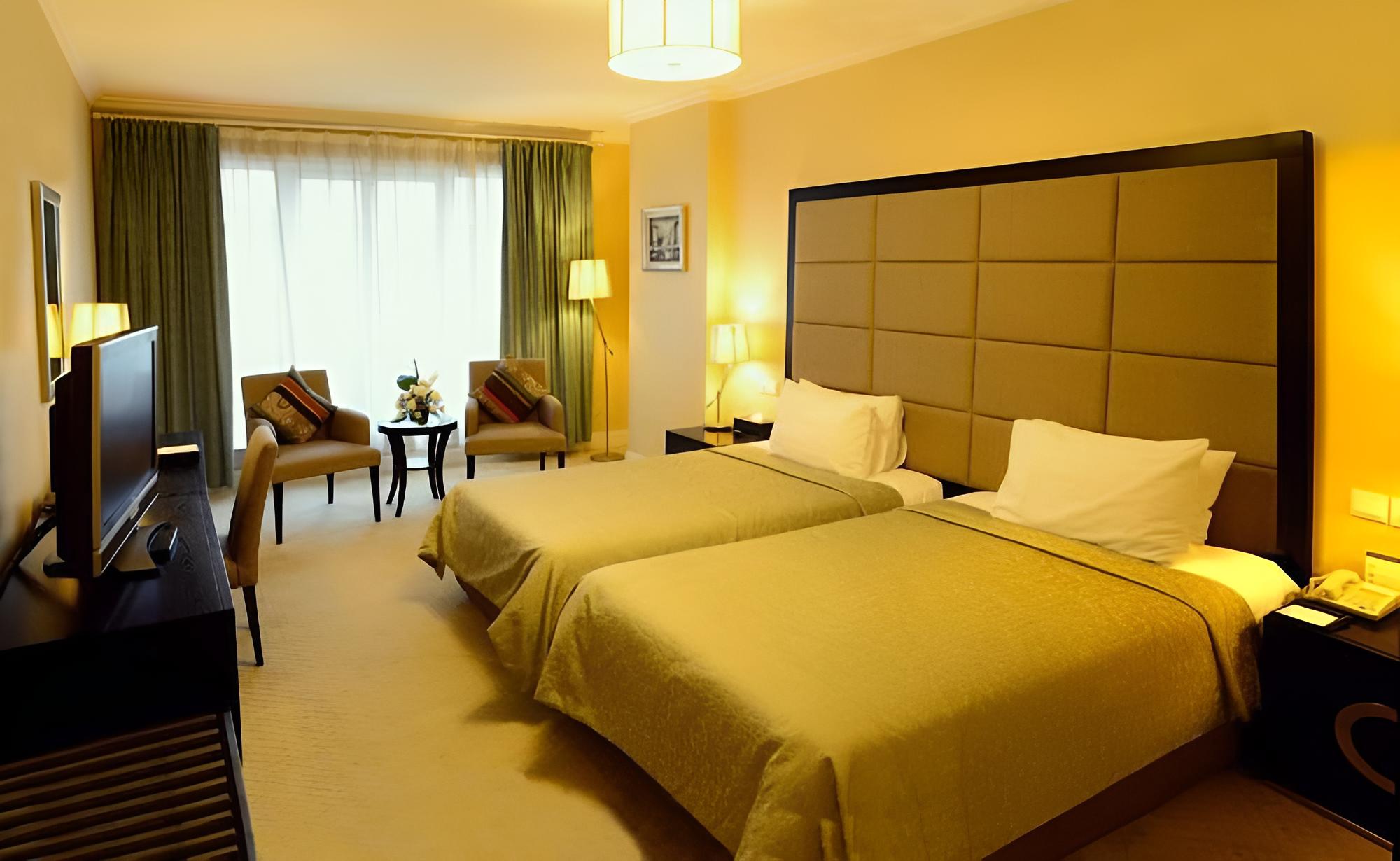 The Bund Riverside Hotel