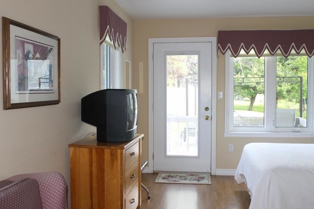 Mackenzie House B&B by Elevate Rooms