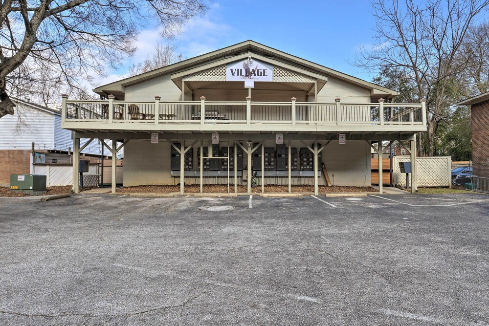 Auburn Vacations - Welcoming Auburn Studio - 1 Block to Campus! - Property Image 6