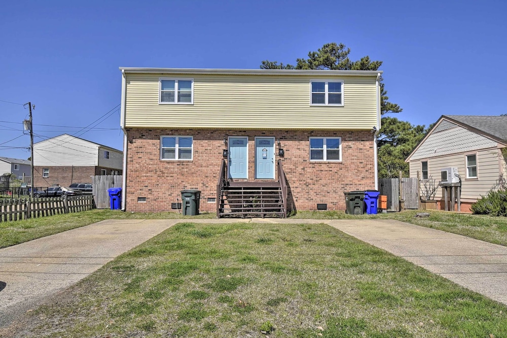 Sunny Norfolk Duplex - Walk to Lake & Beach! view 5
