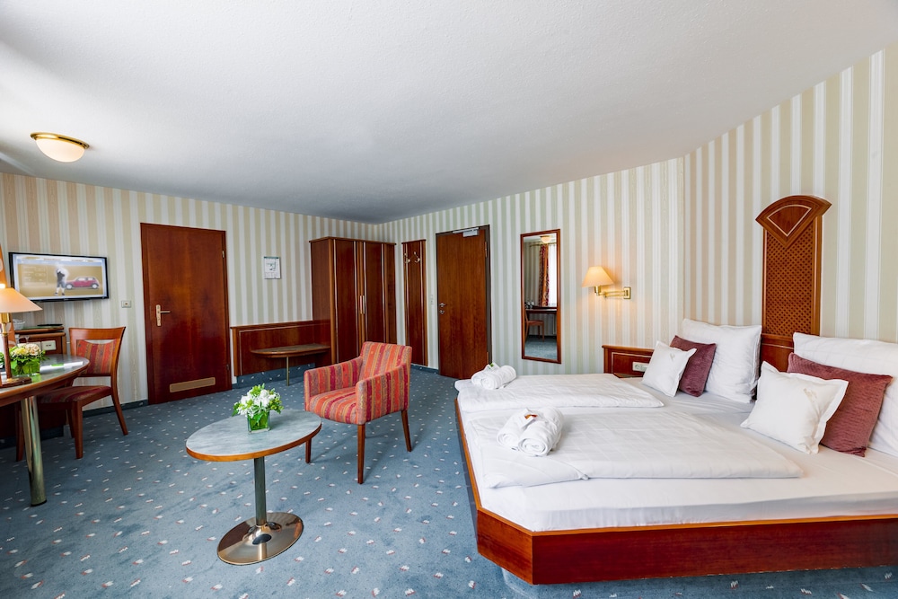 Stuttgart Vacations - TOP VCH Hotel Wartburg Stuttgart - Property Image 23
