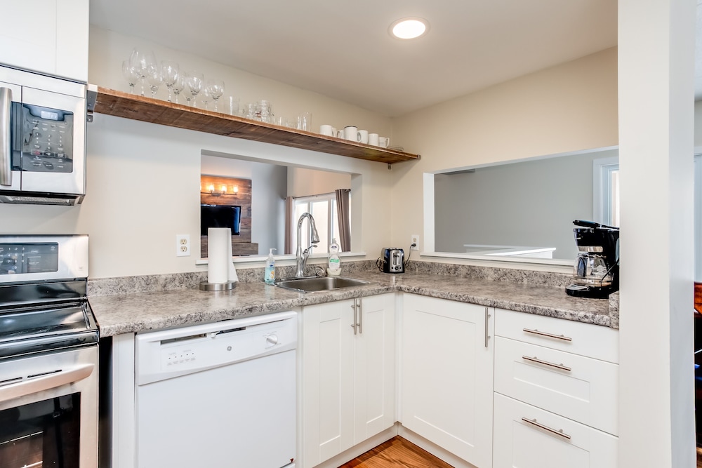 Wintergreen Condos