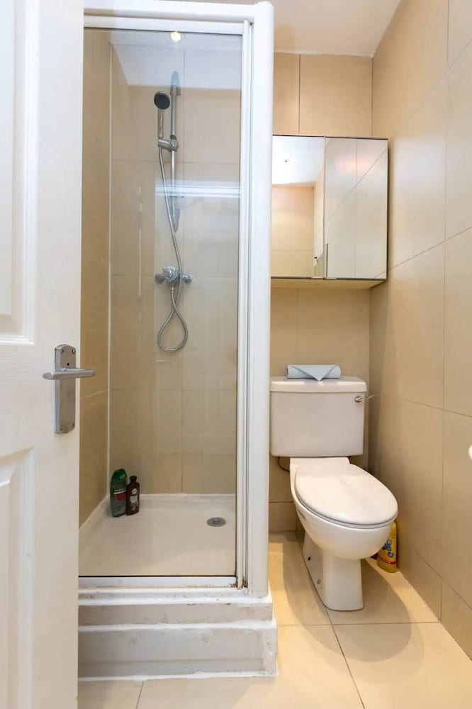 Centrally Located 1 Bedroom Apartment Near Paddington