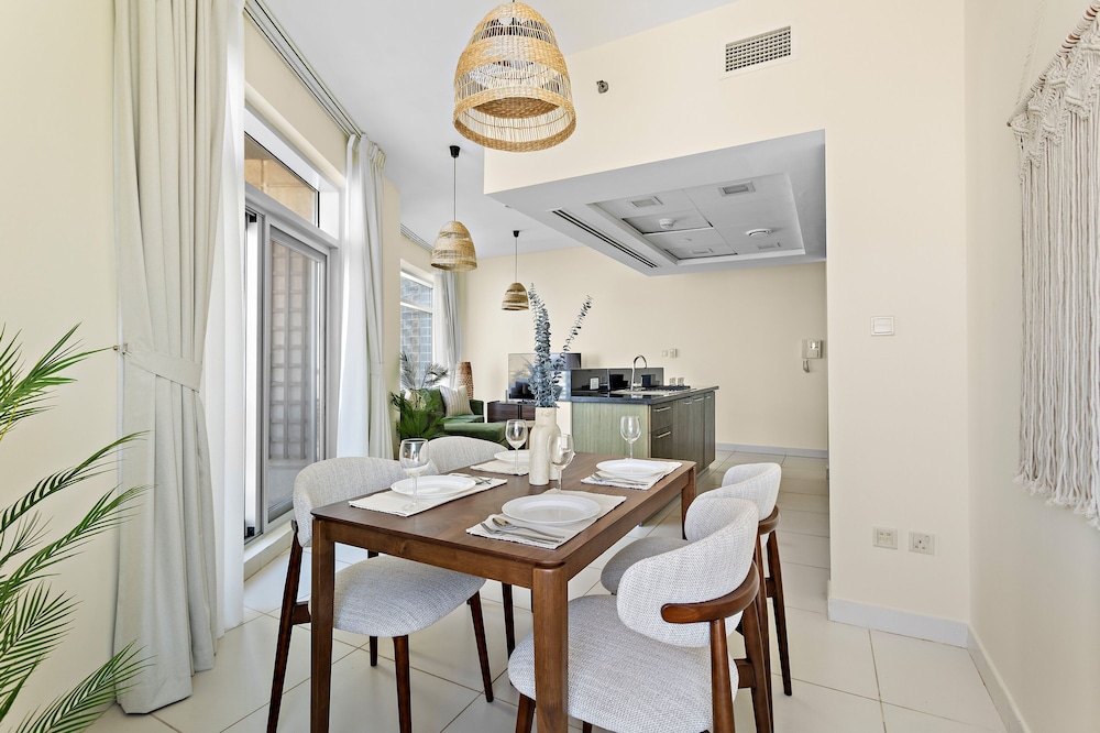 Lofts West Tower - 404 1BD