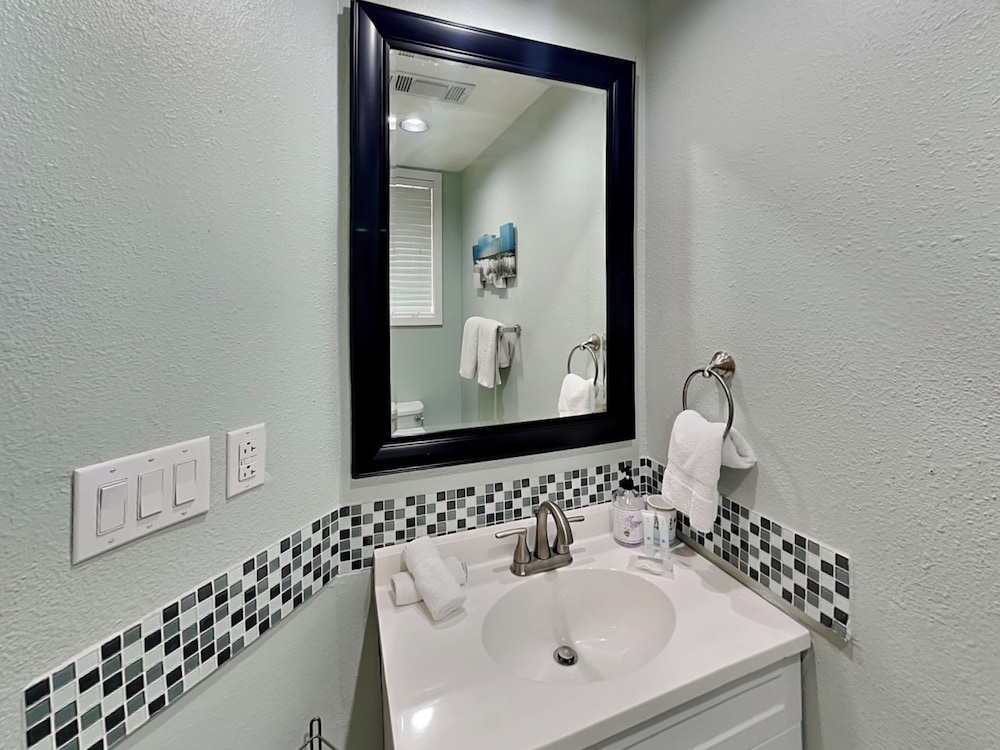 The Seagulls Nest by Silver Sands Vacation Rentals