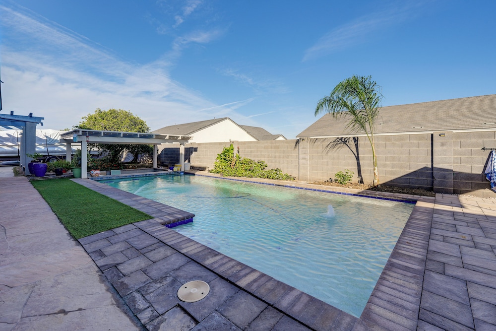 Private Pool & Hot Tub! Relaxing Mesa Apartment