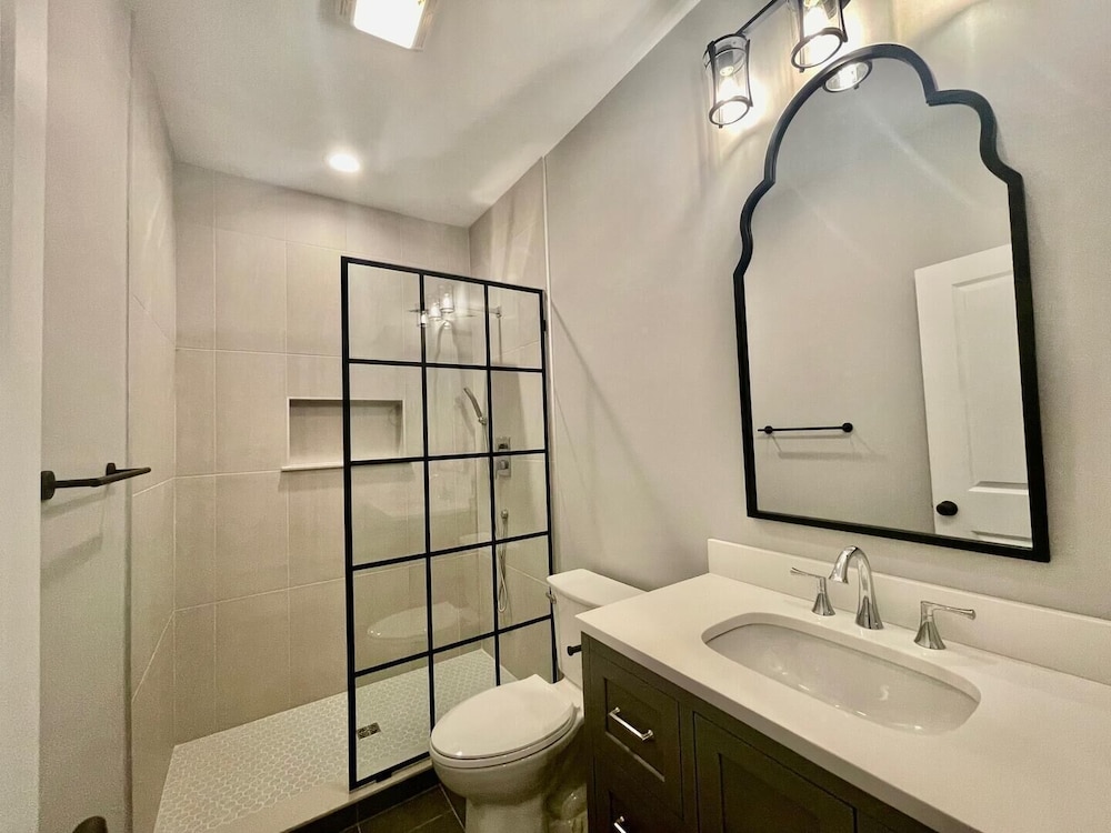 Hickman Street 102