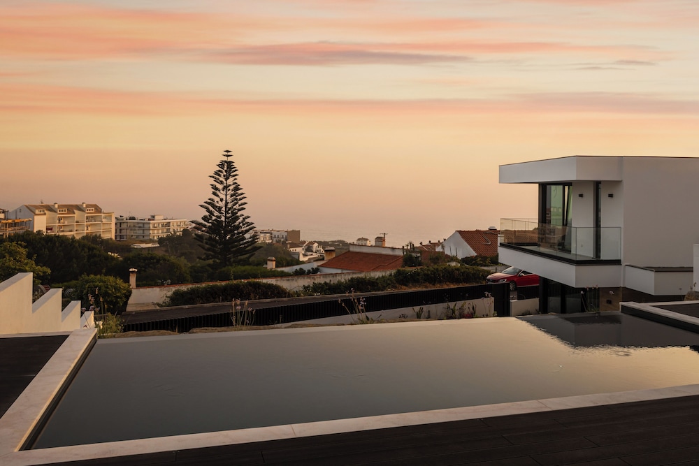Outsite Ericeira Praia do Sul - Oceanview Villa with Infinity Pool