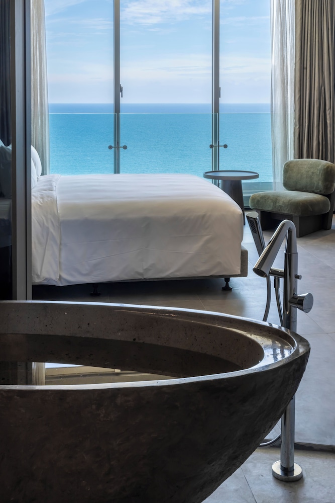 M Hotel Danang 38