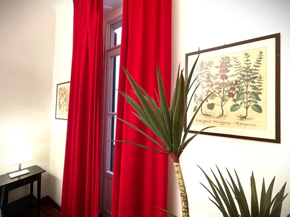 Casa Milano Vintage Vibes with balcony
